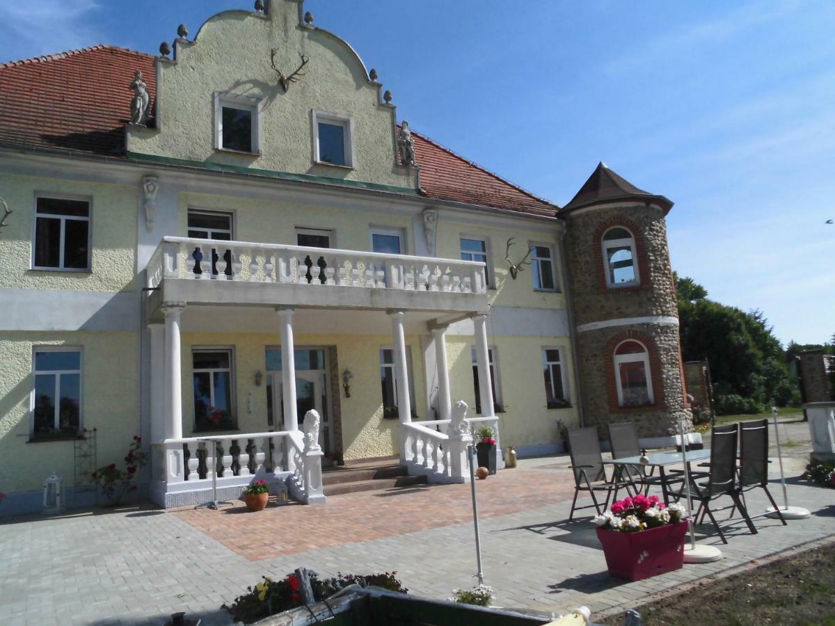 Gutshaus Darsikow Ξενοδοχείο Εξωτερικό φωτογραφία