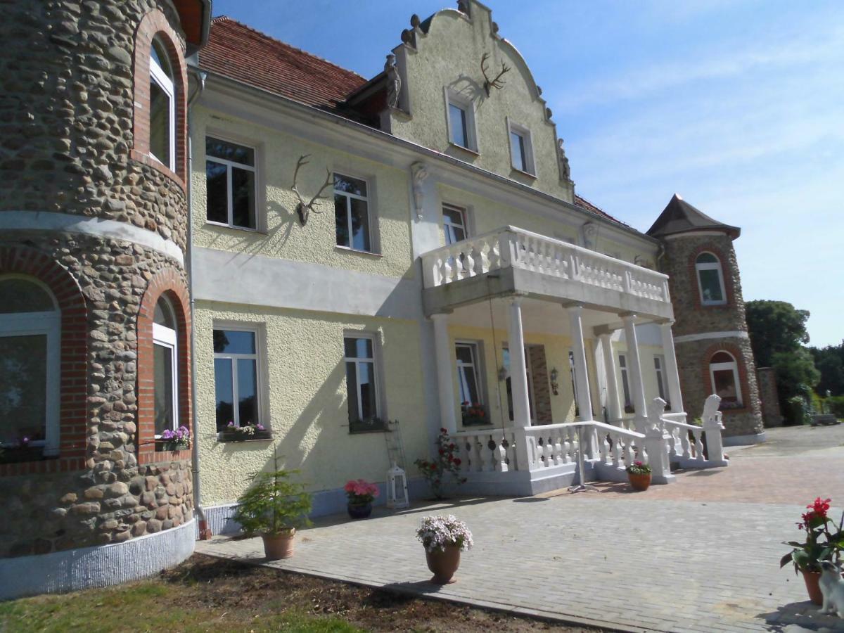 Gutshaus Darsikow Ξενοδοχείο Εξωτερικό φωτογραφία